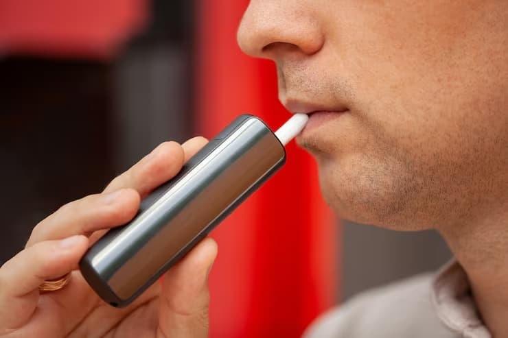 How xem truc tiep bong da viewing patterns tie into public health warnings on e-cigarette use among youth before 2020