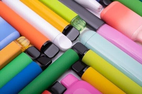 IBvape Buyer Tips for Choosing a smoke free electronic cigarette charger Plus Real IBvape User Insights