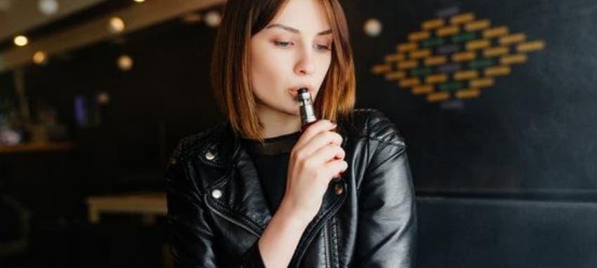Balancing bóng đá nhà cái Coverage with Public Health Debates including the question how are e cigarettes similar to tobacco cigarettes