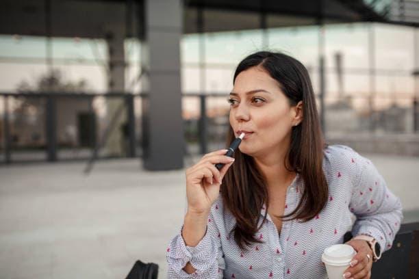 Unexpected Fusion of truc tiep da ga and marlboro electronic cigarettes Explored in a New Vaping Guide