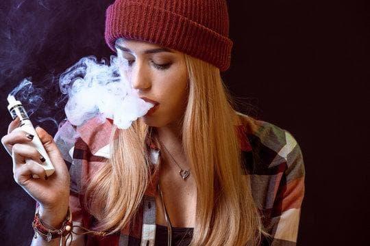 E-Shisha explained - why do people use electronic cigarettes and what drives the vaping trend