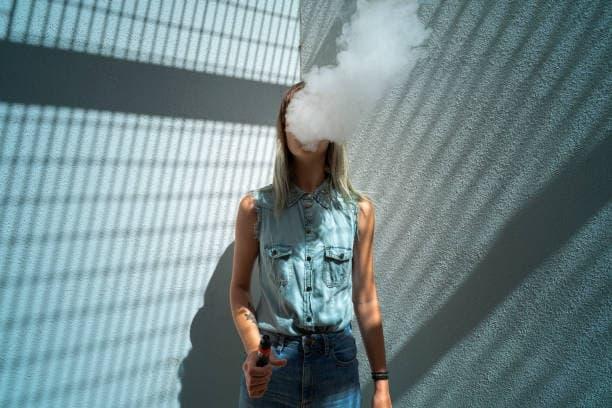 E-Zigaretten trends and buying tips for electronic cigarettes that look like cigarettes reviewed for style and safety